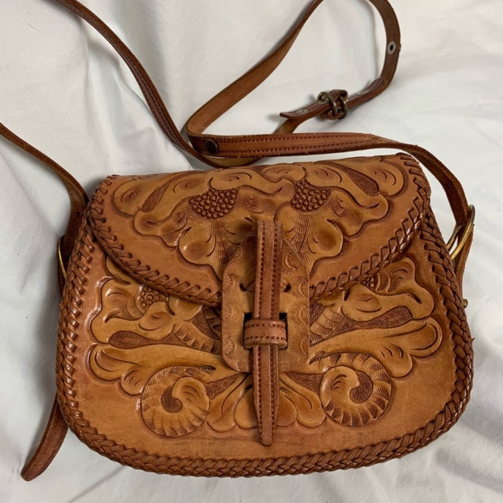 Beautiful Lifton's Hand Tooled Vintage purse